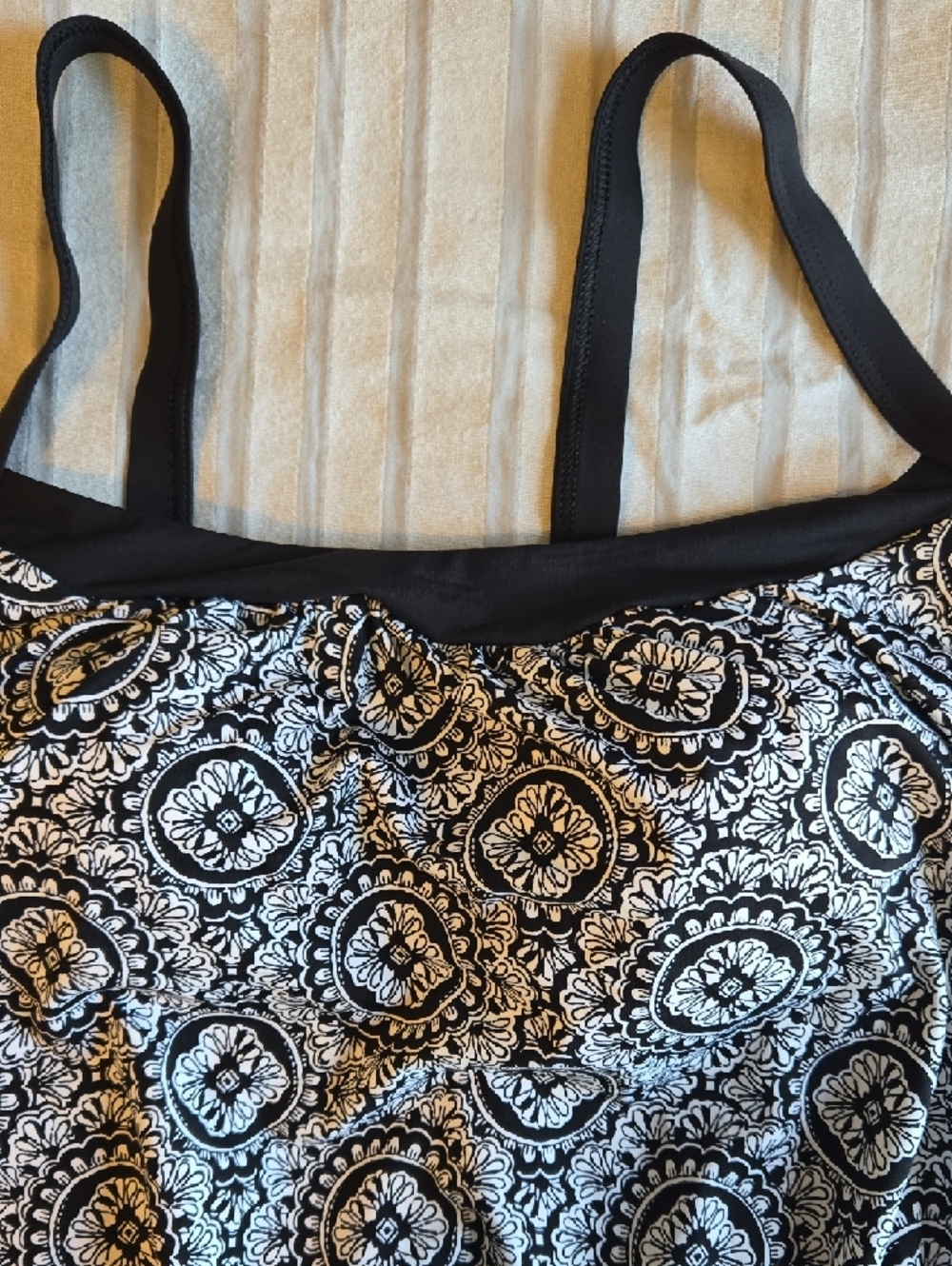 Lands' End Black and White Printed Swim Tank - Picture 3 of 6